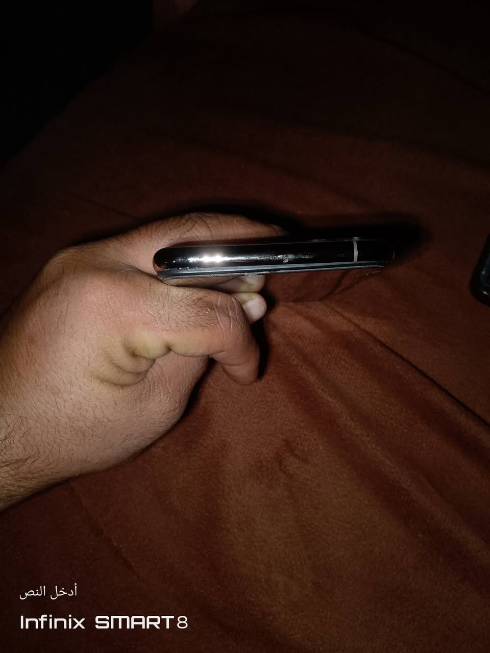 ايفون 11برو ماكس شاشه مبداله او بطاريه قديم مبداله او حالين نسبت البطاره صفر شاصي نضيف ذاكره 256 كله شغال بس بطاريه نسبته صفر السعر 225رقم  ***********

