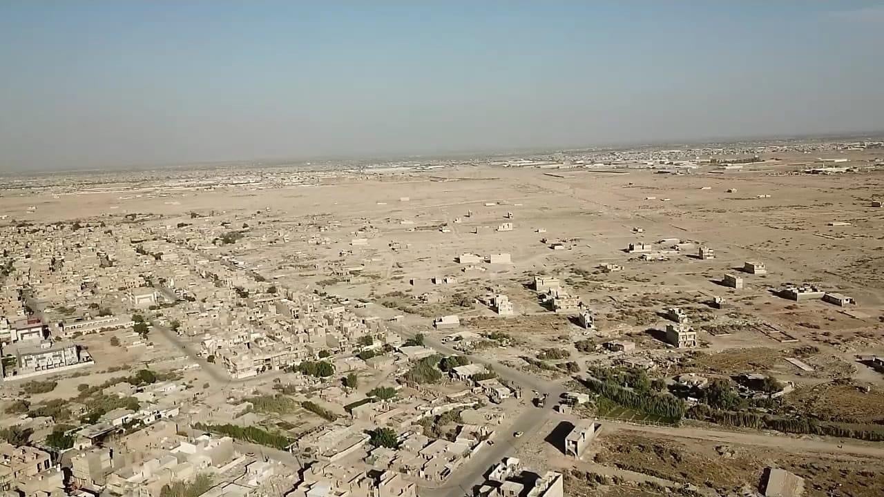 متوفر واتساب ***********            ***********
هذي القطعة شنو موقعها بالضبط بأي منطقة/حي، وشنو رقم القطعة أو المقاطعة إذا موجود؟: 
قطع اراضي في بغداد الكرخ 
مساحة الأرض شكد بالضبط؟ وهل هي سكنية لو تجارية/استثمارية؟: 
المساحات مختلفه تبدا من ٥٠ متر إلى ٢٥٠ متر 
شنو وضع السند/الطابو مالها؟ وهل بيها قيود أو معاملات جاهزة للنقل؟: 
طابو ملك صرف على طابو البياع
