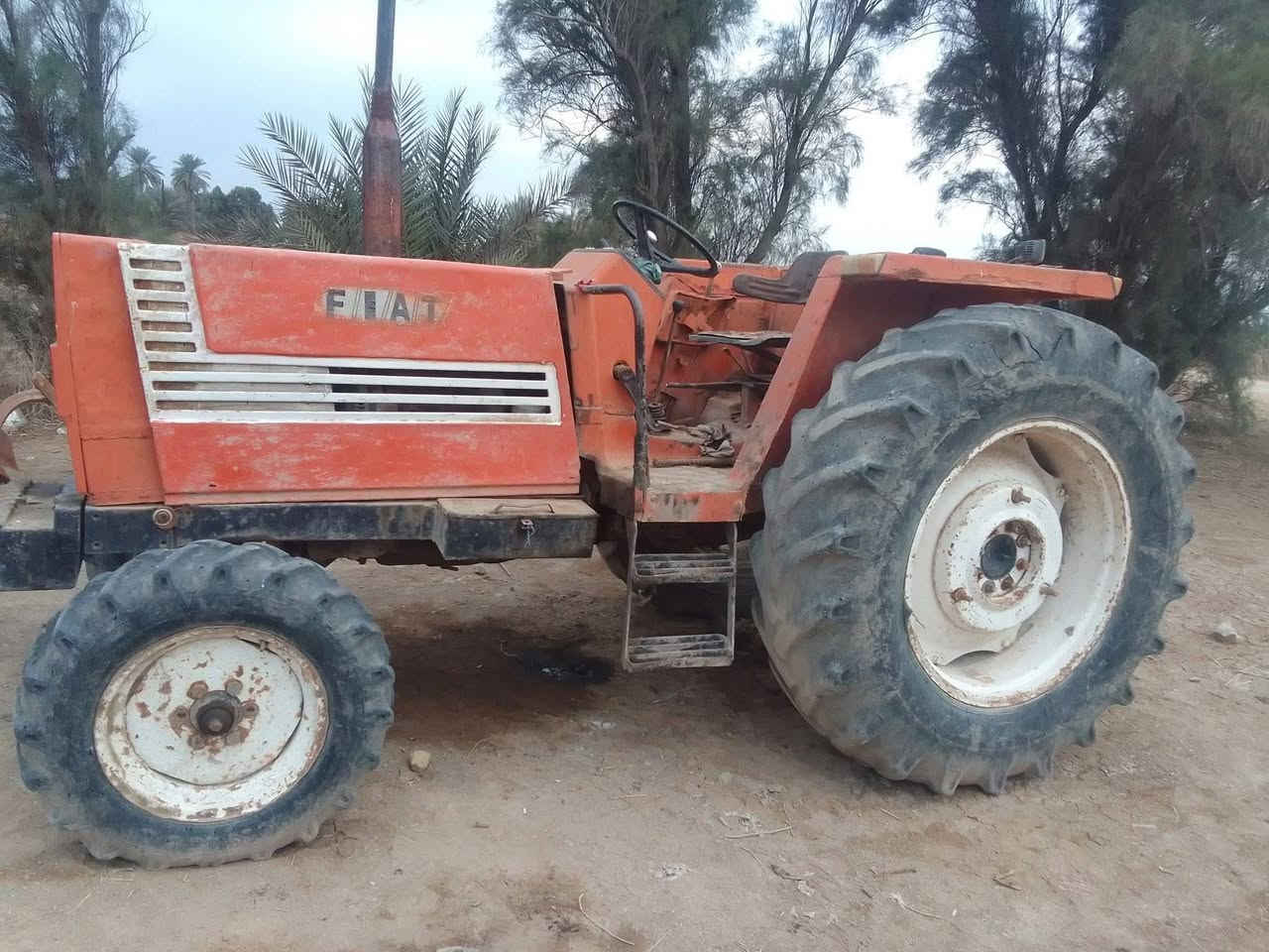 سلام عليكم مكينه فيات البيع حجم 780رقم الهاتف ***********
