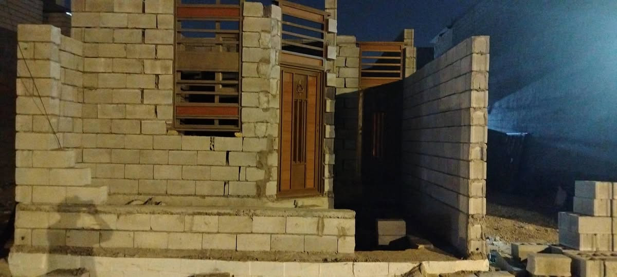 هيكل واصل لسقف طابو زراعي عراقي بي وكاله من المحكمه الو الخصيب البهادريه شارع المفقس مساحه 110 يحتوي على غرفتين نوم وطبخ وصاله وديوانيه سعر 55 وبي مجال *********** البصرة, العراق
