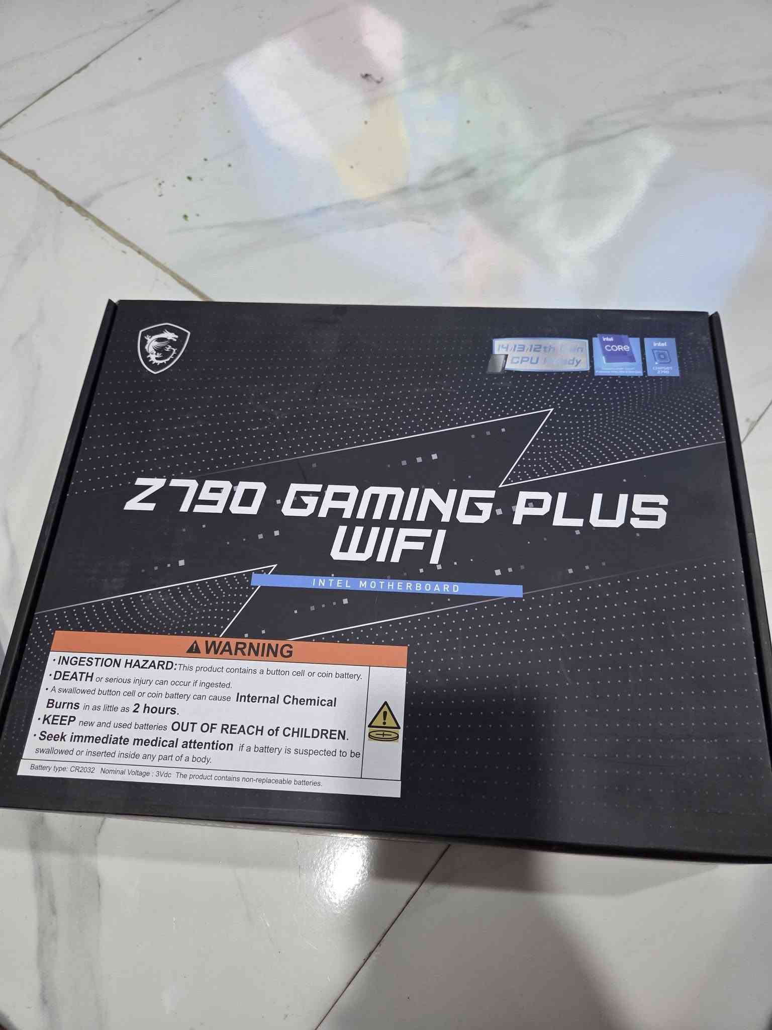 قطع  استخدام كلهن قليل اقل ست اشهر 

 • CPU: Intel Core i7-14700KF 
500 الف مع سوكت lga1700

• GPU: ASUS ROG Astral RTX 5080 3100 الف

• Motherboard: MSI Z790 Gaming Plus
 WIFI 300 الف

• CPU Cooler: Thermalright Trofeo Vision 360 Liquid 175

• PSU: Segotep GM1000W 1000W 80+ 
Gold 150 الف
شلع كامل 4200 اربع ملايين وميتين
مكاني بغداد الحريه 
***********
