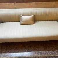 ٨ مقاعد • نضيف • هوم سنتر