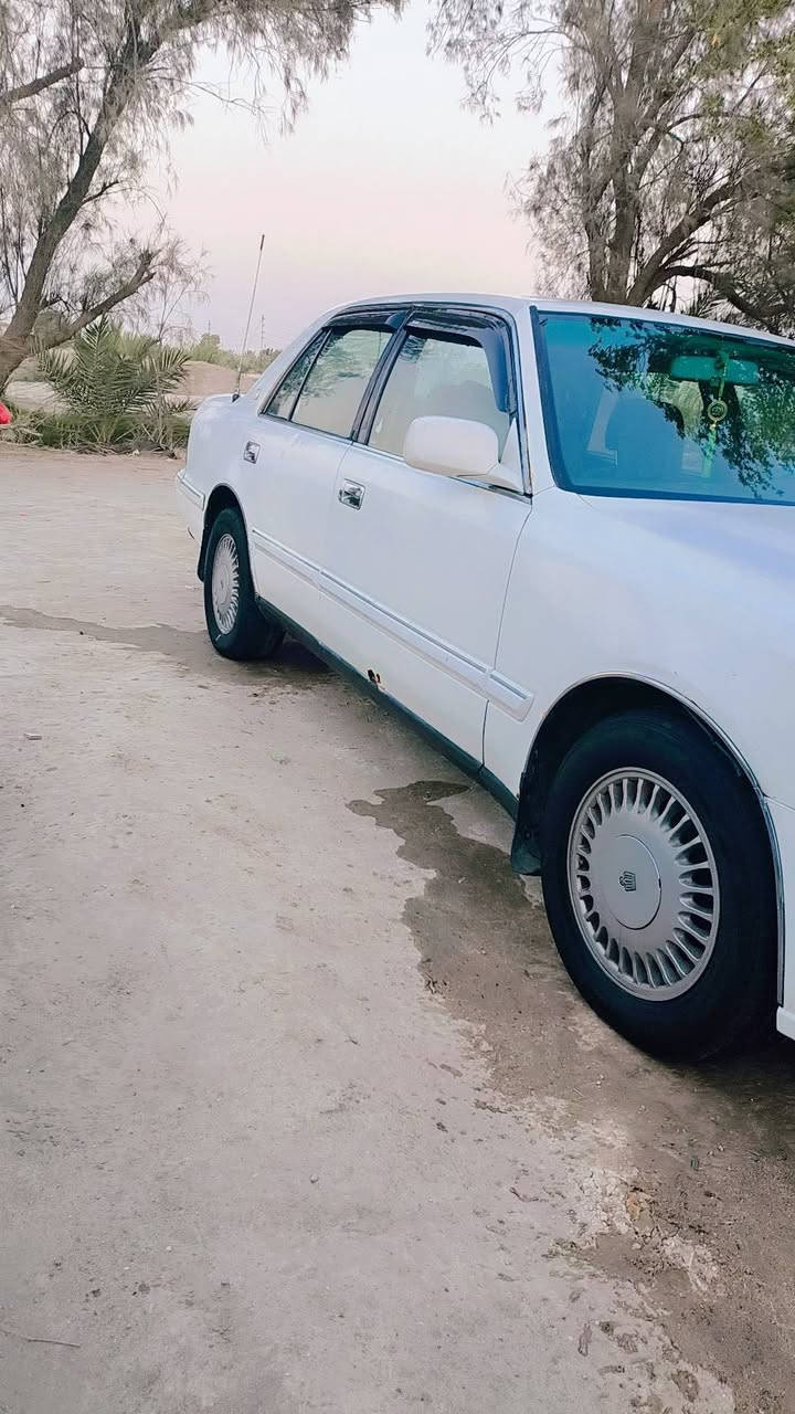 سلام عليكم راس ثور للبيع ايسر بلاد
سياره جاهز من كلشي مكفوله موديل 2000 

بيه ضربه بس من جنطه وخيسات قليله كلشش جوا لباب مال سايق  ولباب ثاني لي يم سايق  بسمي مداور ثاني يوم

السعر 80 وبيه مجال قليل المكان  ناصريه مركز فريحي لل أتصال *********** ول واتساب ***********
