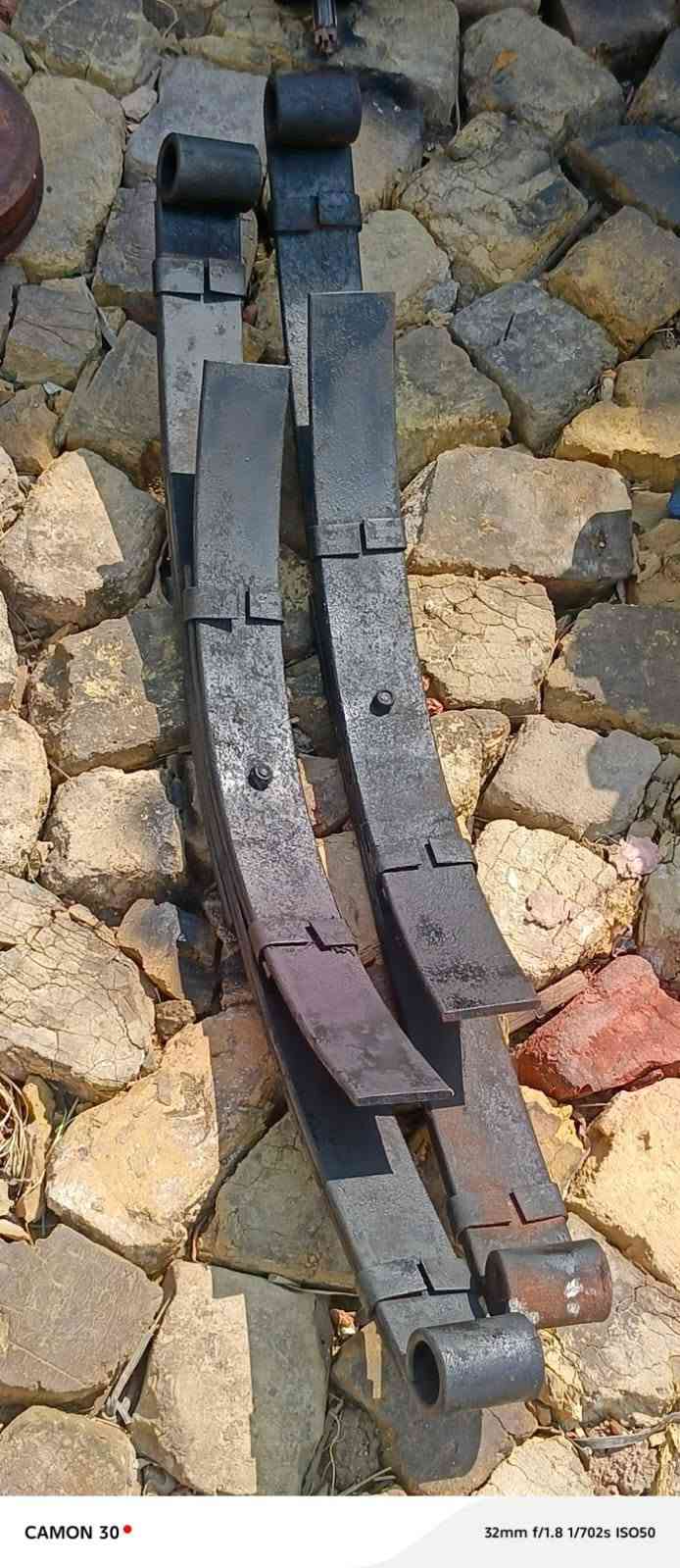 شباب السلام عليكم غراض ستوته مستعمله للبيع أكسن مال ستوته لطش مستعمل السعر ١٠٠ وبي مجال ورك مال ستوته ٩٠ وبي مجال ومكينه مال ستوته ٩٠ وبيه مجال وكير بوكس مال ستوته ١٥ قفله *********** مكان ميسان الطبر اتصل

نص مكتوب في الصور:
- CAMON 30 32mm f/1.8 1/702s ISO50
- CAMON 30• 32mm f/1.8 1/702s ISO50