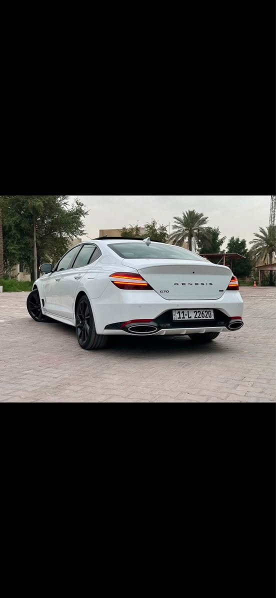 ‏Genesis  G70  2023 PRESTIGE 🩶🩶
‌‎ المحرك / V6 3.3cc twin turbo
‌‌‏376 HP🐎🐎🚀🚀       
رقم بغداد    برستيج اعلى مواصفات 
السيارة تو ويل 
‏(0-100km) 4.8 s🚀🚀🚀
‏‌‎فول مواصفات1/1  اعلى فئة 
‏‌‎  فتحة سقف (بانوراما) 
ماشية.52 الف كيلو متر 
‌‎اللون :- ابيض 
‏‌‎الضرر :-  جاملغ وبنيد 
الصبغ جاملغ فقط بنيد نفس اللون مبدل 
‌‎ المواصفات :- بصمة
‏‌‎:- تشغيل عن بعد
‏‌‎:- كشنات ميموري سيت
‏‌‎:-كشنات تدفئة تبريد 
‏‌‎:- ستيرن كهرباء  + هيتر
‏‌‎:- 5 وضعيات قيادة ( Eco - Comfort - Sport - Sport plus - Costume )
‌‌‏:- Auto Hold
‏‌‎:- شحن وايرليس
‏‌‎:- سستم سماعات Lexicon 
‏‌‎:- داتا شو
‌‎:- داخل جلد ابيض 
‌‎:- سقف كانتارا (شامو)
‏‌‎:- كاميرات جانبية تشتغل مع الاشارة داخل العداد
‏‌‎:- كاميرا خلفية
‏‌‎:- شاشة كبيرة
‏‌‎:- كيجات ديجيتال
‏‌‎:- رادارات امامي وخلفي وجانبي
‏‌‎:- كشنات جلد + كهرباء 
‏‌‎:- 5 كاميرات 360 درجة 
‏‌‎:- حساسات امامي وخلفي
‏‌‎:- نظام تحديد المسار 
‏‌‎:- دسكات بريمبو 6 بستم بلاد 
‏‌‎:-مري شفط +اشارة +تعتيم الضوء 
‏‌‎:- لايت LED امامي خلفي 
‏‌‎:-دخول ذكي مع انارة ترحيب
‏‌‎:-قيادة ذاتية  
‏‌‎:-تحديد مسار+مثبت سرعه تفاعلي يدوس بريك ويمشي تلقائي
‏‌‎:-ويل كروم  
‏‌‎:-مرقم بغداد رقم تحويل بشرط سنويه 
‏‌‎:-  وبعد بيها مواصفات هواي 
‏‌‎ملاحظة :- كير ومحرك وصدر وكهربائيات كله بشرط)
السعر205
عنواني بغداد البنوك 
*********** بغداد, العراق
