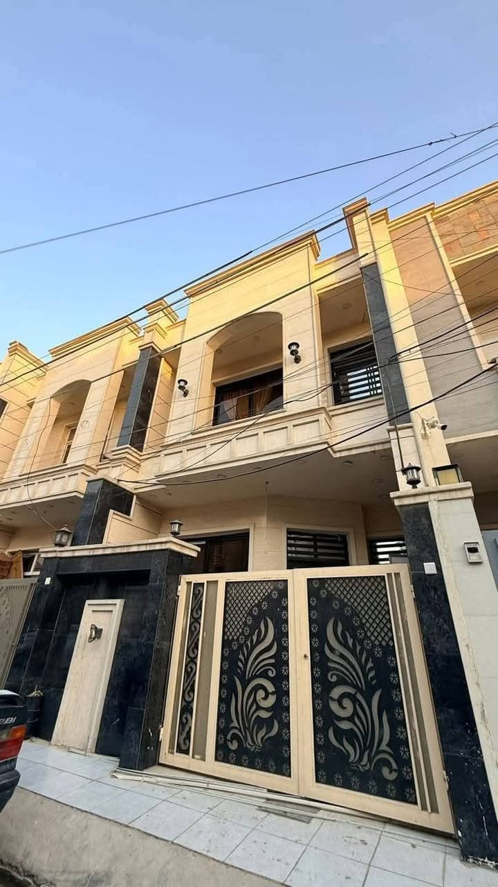 ارخص 100 متر بحي الجهاد

الموقع حي الجهاد ديوان المخابرات موقعه مميز

الطابق الارضي صاله ومطبخ وغرفه نووم  وخدمات  

الطابق الثاني 2 غرف نوم  وخدمات 

الطابق الثالث وصطح خافي و امامي

مجموع الغرف 3 غرف نوم 👌

***********

