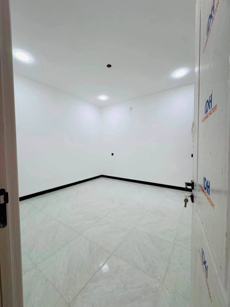 أهلنا في محافظة #واسط الحبيبة ( جمعه مباركه عل جميع ) موقع #جديد يضاف الينا 🏨🏨🔑
يتوفر لدينا #بناء #وترميم بنظام #النقد #والأقساط في محافظة واسط
عمل درجة أولى (#تسليم_مفتاح) بمواد مفحوصة مختبرياً وصيانة لمدة سنة
يتوفر لدينا بناء نظام نقد وأقساط حسب المواصفات المطلوبة من صاحب المنزل عمل درجة أولى

🔹 #نظام_النقد:
الدفع يكون على شكل دفعات، وتُستلم كل دفعة بعد إنجاز الفقرات المتفق عليها بالعقد.

🔹 #نظام_الأقساط:
نصف المبلغ مقدماً، والباقي أقساط شهرية حسب دخل صاحب المنزل، وتُدفع المقدمة على شكل دفعات حسب مراحل العمل.

✅ جميع المواد المستخدمة مفحوصة مختبرياً
✅ السعر يُحدد حسب المواصفات المطلوبة
✅ عقد رسمي يوضح جميع التفاصيل والمواصفات
✅ تحديد مدة الإنجاز حسب الاتفاق
✅ صيانة مجانية لمدة سنة بعد التسليم

📌 #أعمالنا_تشمل:
(بناء من الأساس إلى تسليم مفتاح + ترميم + أصباغ + أعمال سطوح + صب أرضيات وغيرها…)
 للتواصل معنا
يرجى مراسله الصفحه او زياره موقع #الشركه 
او الإتصال على الرقم 
واتس اب ***********
اتصال ***********
