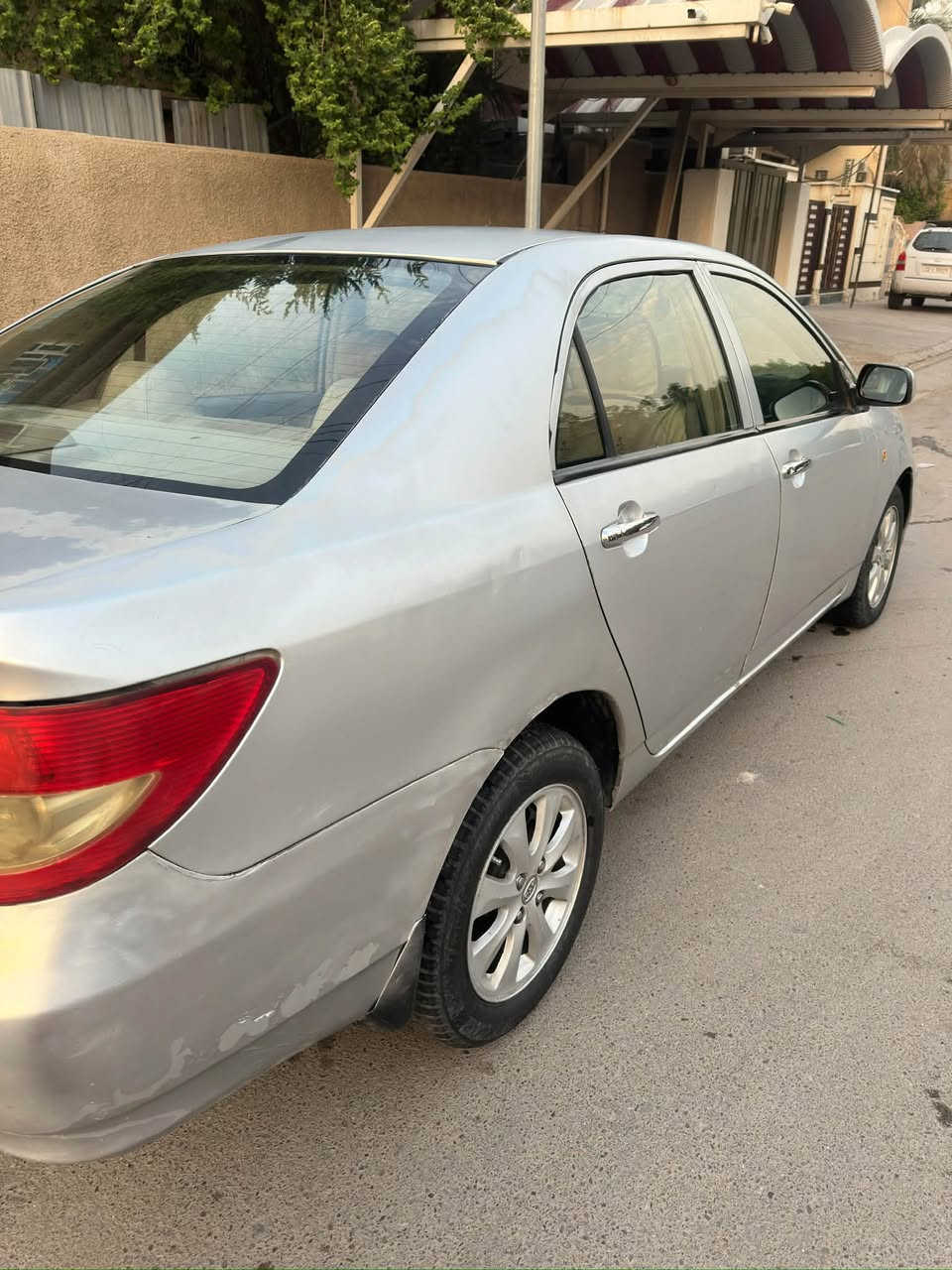 موديل ٢٠١٢ • گير اوتوماتيك • لا ضربه ولا صبغ