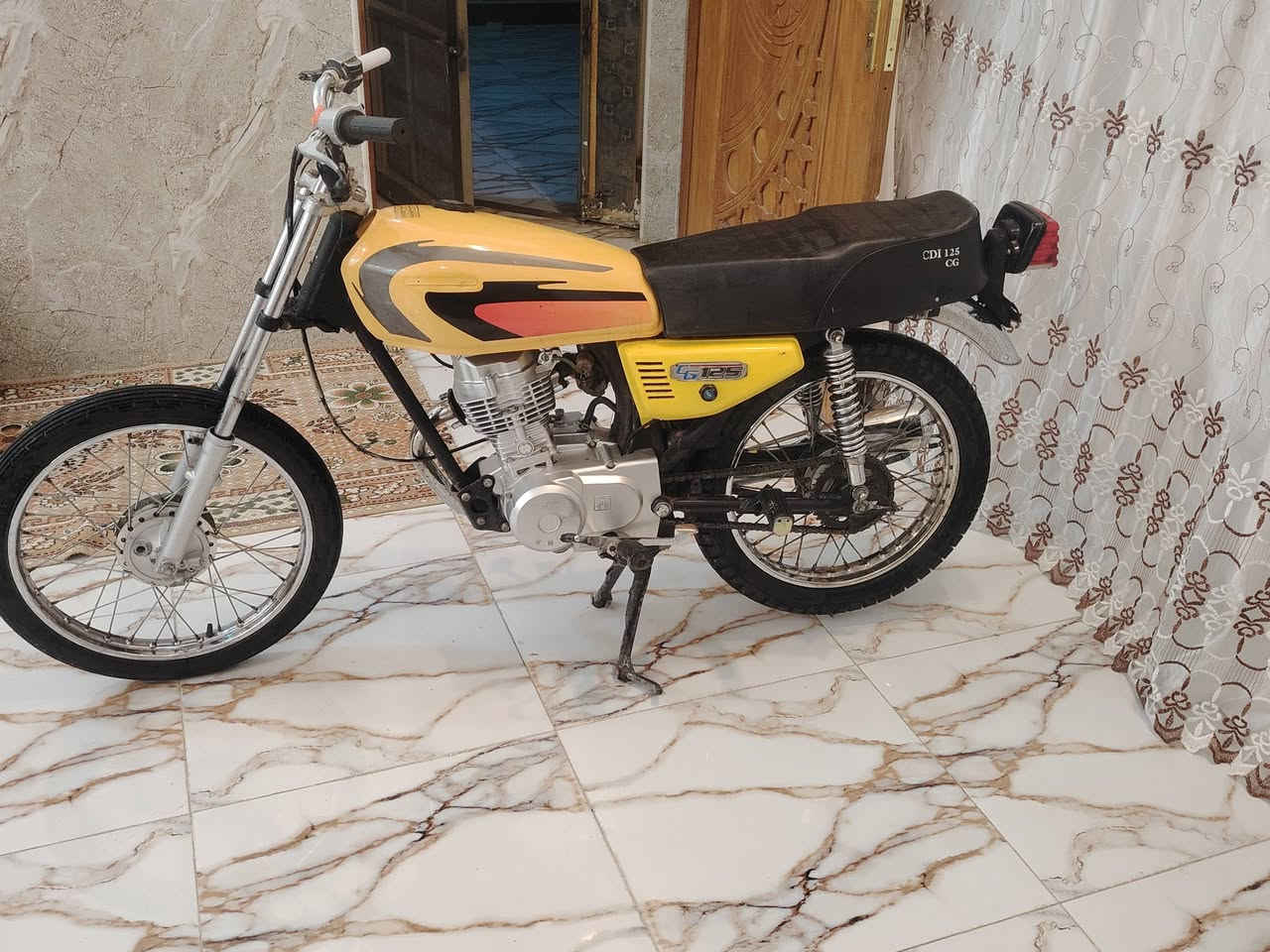 سلام عليكم دراجه البيع نامه٠٠بدون٠٠ميمونه مو شراي لا يتعبني ***********
