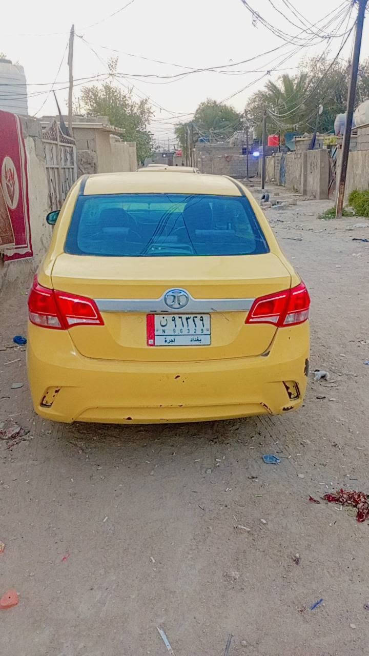 سلام عليكم سياره البيع بايك دي عشرين مكينه وكير كورله بيه ضربه بل جنطه مديل 19 السعر 30 المكان كربلاء ***********
