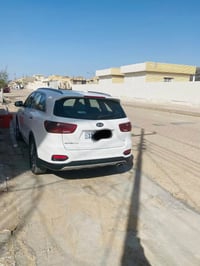 للبيع سورنتو  2020 فول فول مواصفات أربع كامرات أربع انضمة قيادة مري شف...