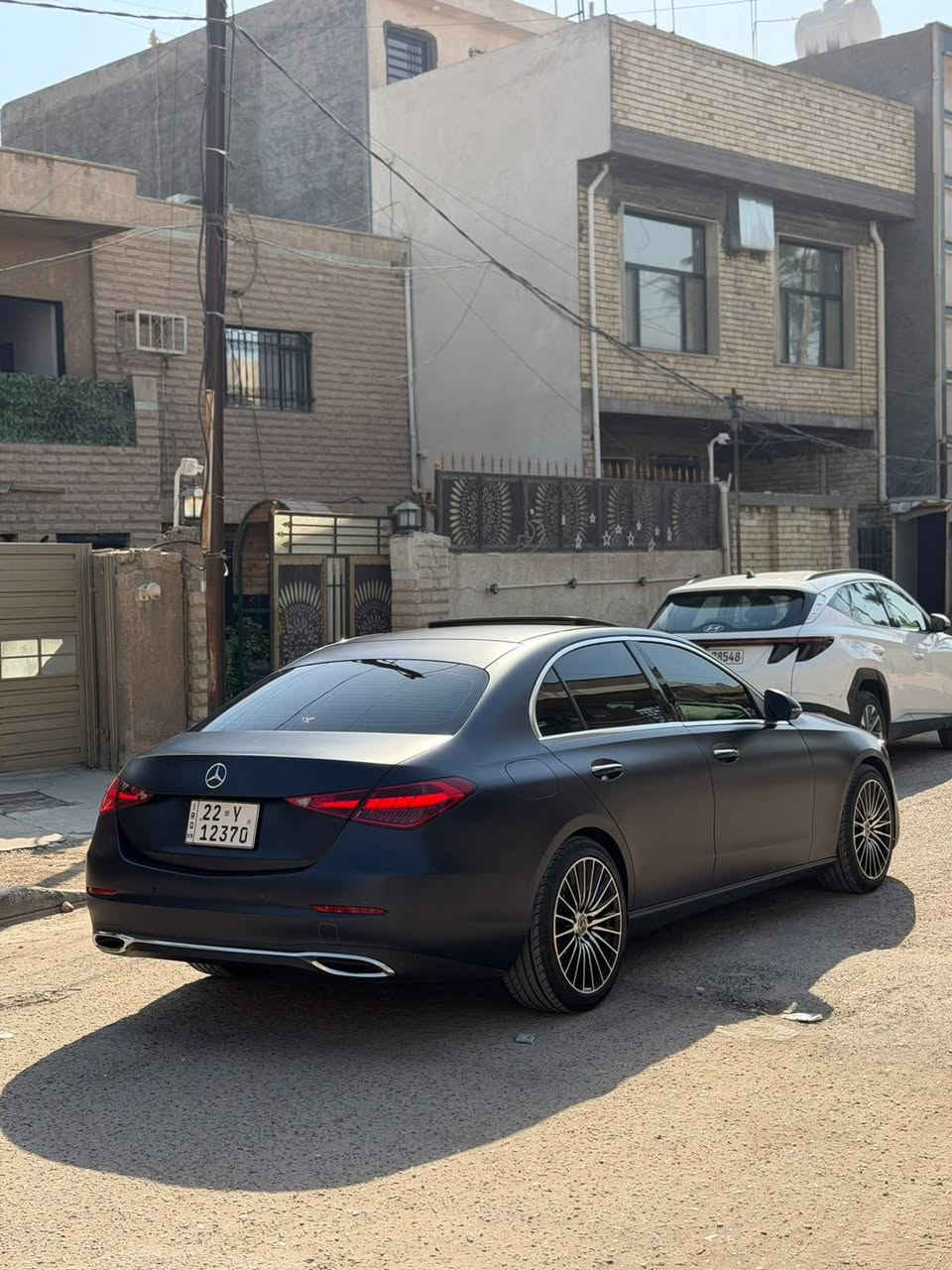 🔥 للبيع مرسيدس C300 AMG   🔥
موديل (2022)

🚘 Mercedes-Benz C300 – AMG 
✨ لون نيلي مميز و مغلف PPF طافي وفخم
📍 واردة أمريكي – أربيل
🔢 مرقمة أربيل باسمي
🛣️ العداد: 70.000 Km فقط

💎 المواصفات:
• AMG Black Edition / AMG Body Kit
• كاميرات 360°
• نظام صوت Burmester الفاخر 🎵
• فتحة سقف 
• إضاءة داخلية Ambient Lighting
• شاشة ونظام MBUX
• مقاعد كهربائية وذاكرة
• Keyless Entry / تشغيل بصمة
• Apple CarPlay & Android Auto
• حساسات أمامية وخلفية
• مثبت سرعة
• Blind Spot Assist
• Lane Assist
• أنظمة أمان ومساعدة السائق
. الإيربكات راجعة وكالة ✅
• السيارة حادث خشم البنيد وشبر جاملغ وقطعتين كلير من أمريكا
. سيرفس كامل ودوري يم شركة الماسة 
• نظافة  100‎%‎  وحالة سيارة ممتازة
• ⁠ دينار متصرف عليها كاملة من كل نواحي
• ⁠ السيارة احلة من صور ✅
السيارة لأهل الذوق… (والفحص على المشتري )
للاتصال :- ***********

نص مكتوب في الصور:
- 16 2:08 5 / 12 1:1 bid.cars
- 16 2:08 1 / 12 1:1 bid.cars