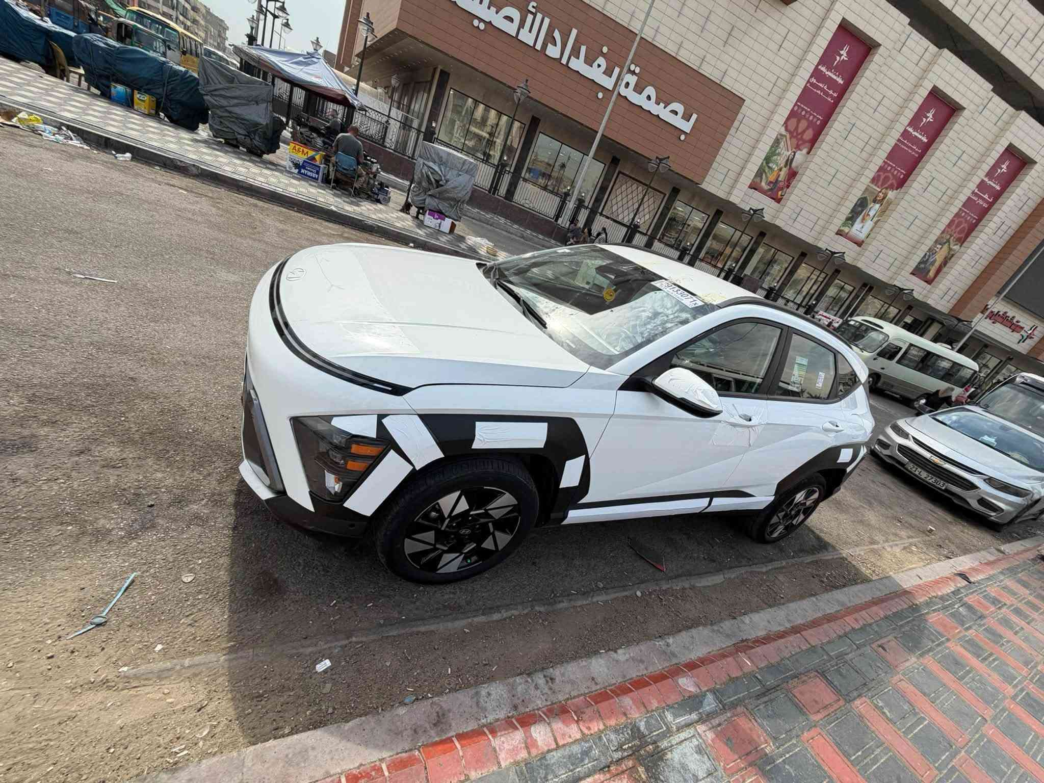 كونا • ٢٠٢٥ وارد أمريكي • حادث باب السايق