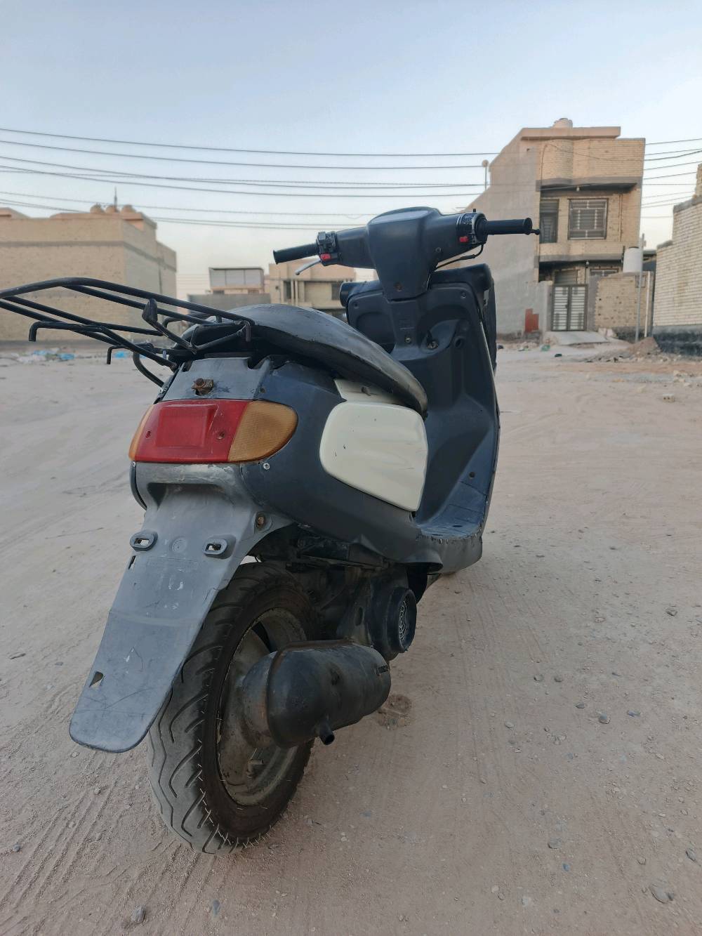 دراجه 60 نضيفه مجفته  
السعر 250 وبيها مجال  
العنوان كربلاء حي القدس 
رقم الهاتف ***********