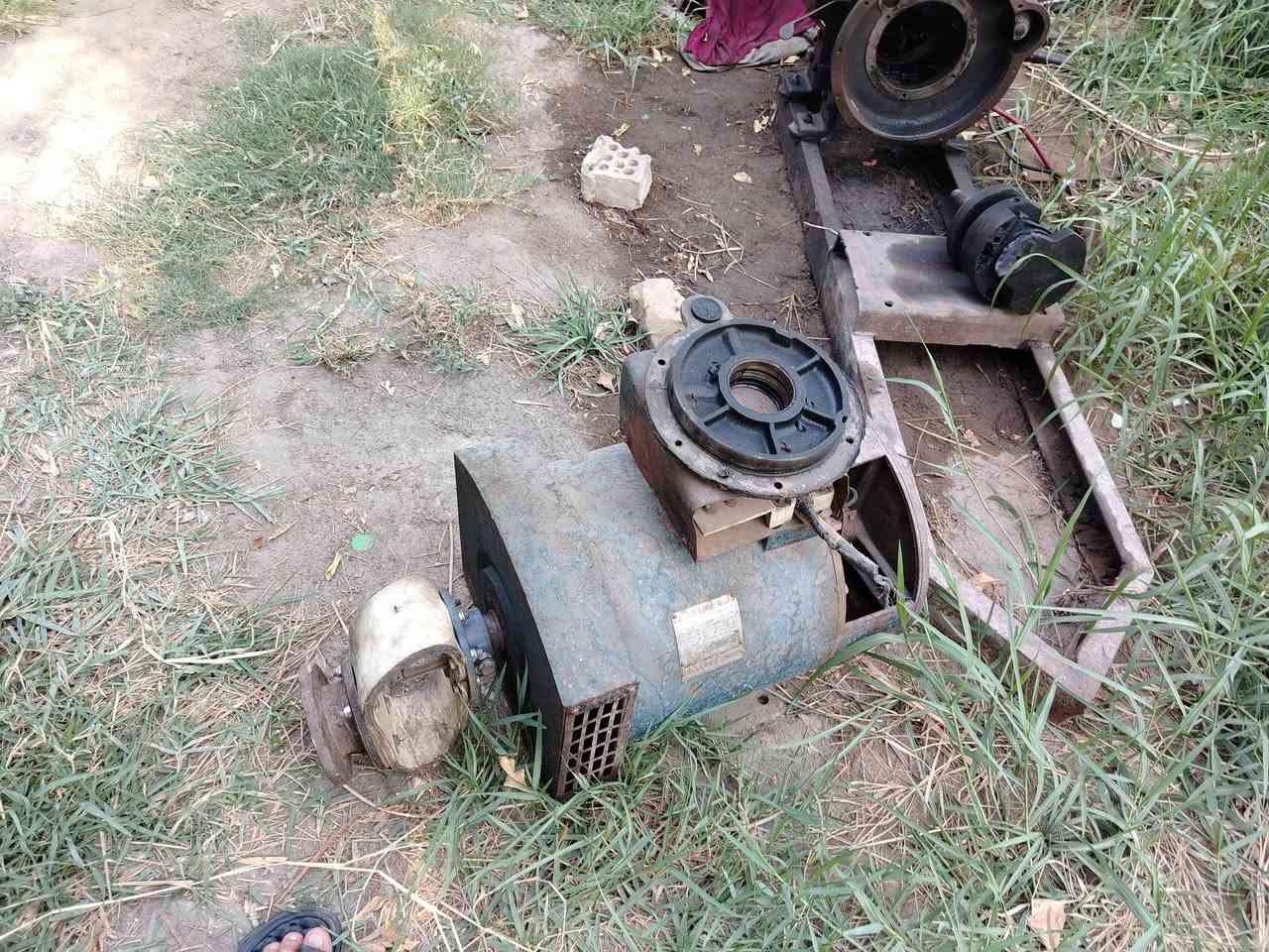 مولده دويز كاطمه كرنك راس توليد 10kv + مولده كامه أصلي وليس صيني نقص كارت جهازه شغاله
للاستفسار ***********
الديوانيه
