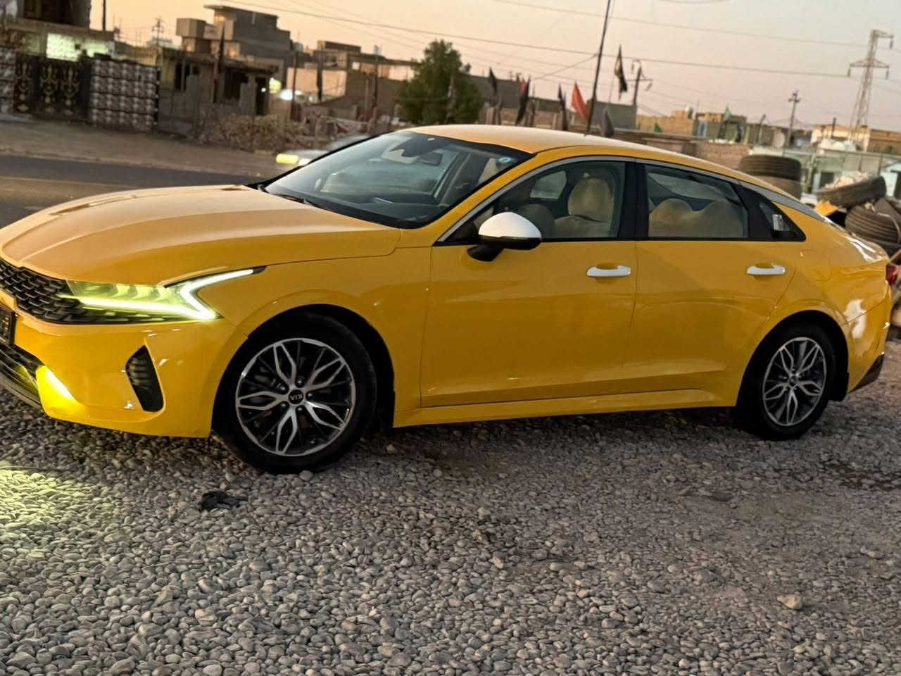 السلام عليكم
كي فايف K5 خليجي موديل 21 مكينه ٢٠٠٠ دوش

رقم بغداد باسمي سنويه وهزه وأرقام جديده

 مواصفات الشركه الدوليه للد أمامي حساس أمامي وخلفي تبريد قطعتين كشنات جلد شاشة كاميرا متحركة بصمه تشغيل عن بعد داخل بيجي وبعد بيه مواصفات السعر ١٧٠ وبي مجال بسيط للشراي

سيارة جديدة و جاهزه من كلشي

تخم تغير وباتري كله جديد

سونار موجود بالمنشور
مكان سياره ديوانيه

***********
