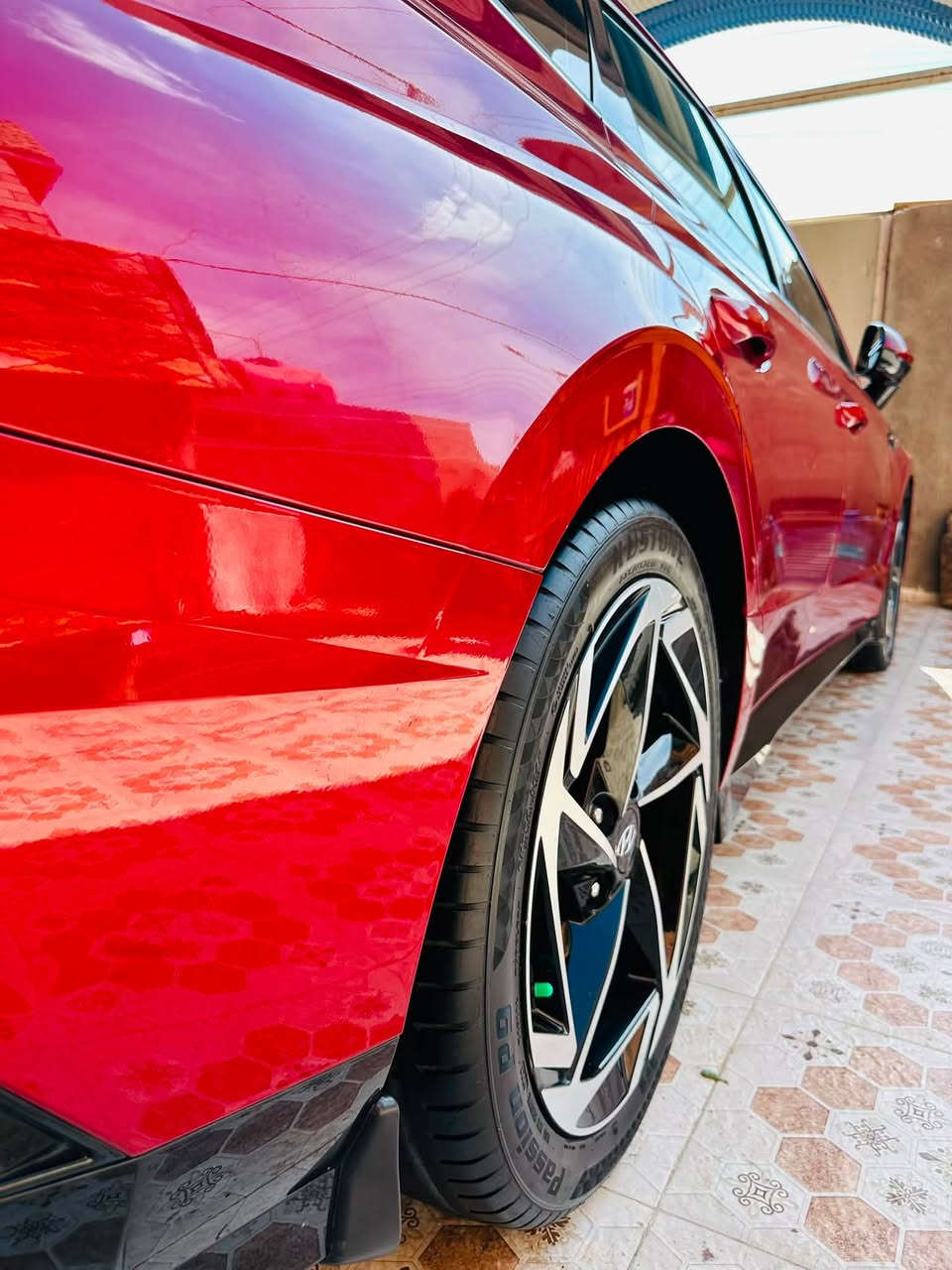 سلام عليكم
للبيع او مراوس
هونداي سوناتا 2024 فول مواصفات

محرك :2500 تنفس طبيعي GDI

عداد مشي : 20 مايل

بصمة

بصمة ابواب 

تشغيل عن بعد

 بانوراما 

لد امامي مع عدسات زنون 

كشافات 

نقطه عمياء 

لد خلفي

كشنات الامامي تتفئه

كشن سائق كهرباء 

شحن واير لس 

شاشه تبريد منفصل 

سايد بريك كهرباء 

اوتو هولد 

كير تعليك 

شفتات ستيرن 

بصمه جنطه

تحكم وضعيات قياده

شاشه متصل 

تدعم خرائط وكاربلي 

رادار امامي وكامره رادار حساسات امامية وخلفية 

كامره خلفية دقه عاليه متغيرة الاتجاه 

حساسات اوتو ستوب 

فول تحكم ستيرن مع قياده ذاتيه 

رقم بغداد شهداء وكاله عامه

سعر 180 وبيه مجال
*********** بي واتساب

العنوان : الناصرية قضاء الرفاعي
