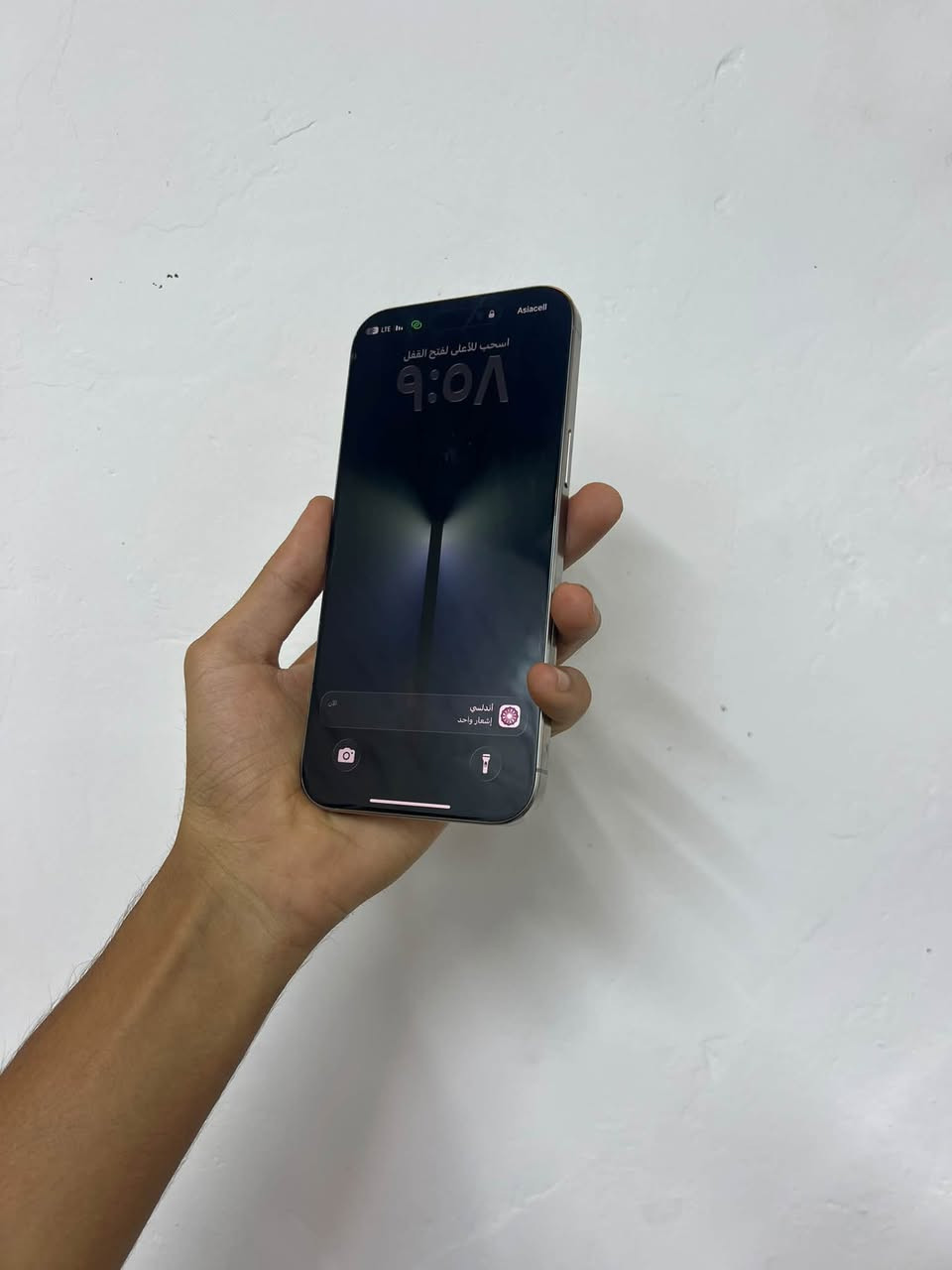 16 برو ماكس شرق اوسط
مبدل شاشه وبطاريه اصليااااااات ابل**
جهاز نضيف جداا بطاريه ٨٩ 
بيه فطر جداااااا بسيط مامأثر ع شاشه والصوره بالمنشور
شاصي نضيف جدا 
السعر ٩٠٠ وبيه مجال
للاتصال ع الرقم ***********
العنوان الحله مركز المدينه
