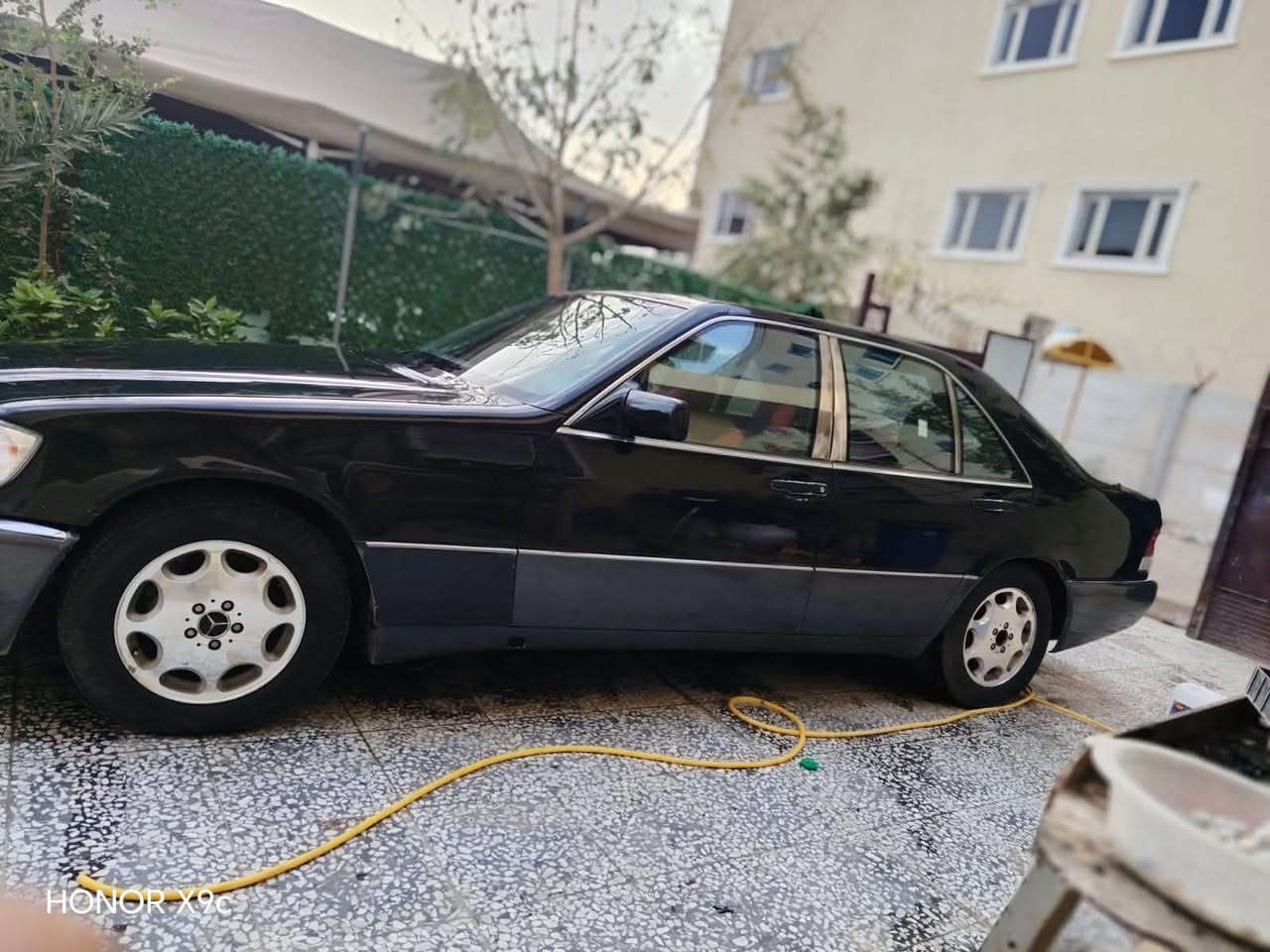 السلام عليكم
مارسيدس شبح 500 باب الكصيره موديل ١٩٩١
تبريد ثلج كلشي شغال
سياره جاهزه من كلشي خير من الله مابيها نقص 
بأسمي تحويل ثاني يوم 
سعر 65 وبيها محال بصيط

رقم اتصال او راتساب ‭***********‬
