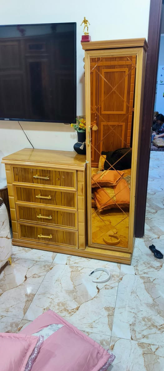 غرفة نوم • أثاث • للبيع