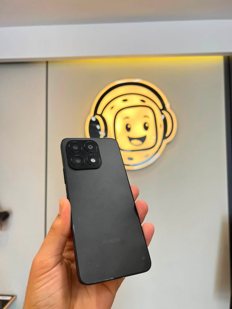 HONOR x8a🖤
بسعر 145 الف فقط 🥰

الذاكرة 128GB

رام 8GB

المعالج Helio G 88

البطارية 4500mAh

بصمة جانبية 

تردد الشاشة 120Hz

جهاز كلش حلو ونظيف 😍

ملاحظة 📝 فقط مستبدل ظهر اصلي ❤️‍🔥وفلاش مايشتغل

المكان موصل 

حي الميثاق قرب مسجد العدل 

للاستفسار 

***********
