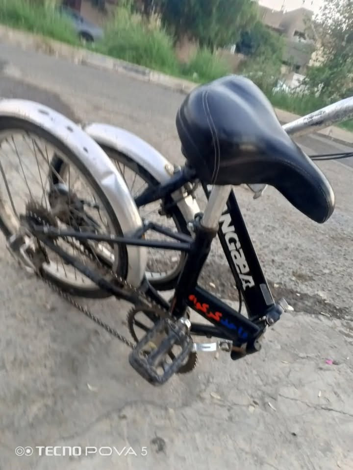 سەلامەعلەیکم بایسکل یابانی ابوکیر حجم 24 سعر 50الف مجال قلیل
***********

نص مكتوب في الصور:
- TECNO POVA 5