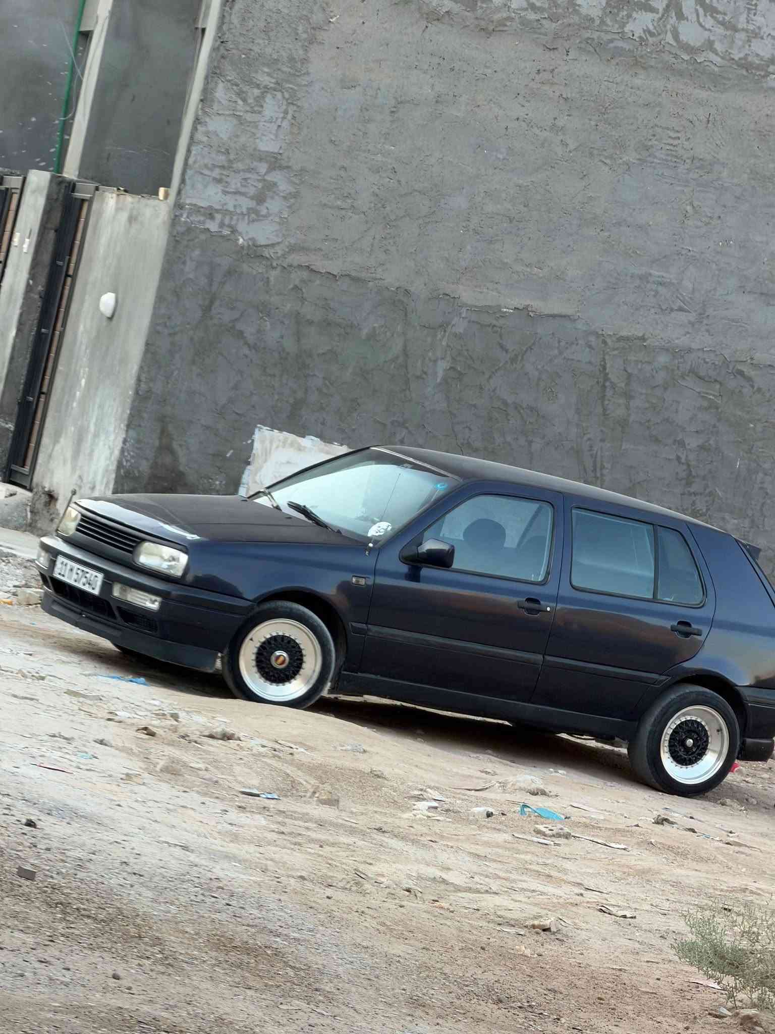 السعر 41 وبيها مجال 
السلام عليكم ورحمة الله
كولف موديل 1992 مكينة 1800 كير عادي
ويل Bbs تو سايز
هزة جديدة رقم جديد
كير كفالة
مكينة كفالة
تبريد شغال
مكاني بغداد التاجيات قرب المرور
تحويل بنفس اليوم
***********
