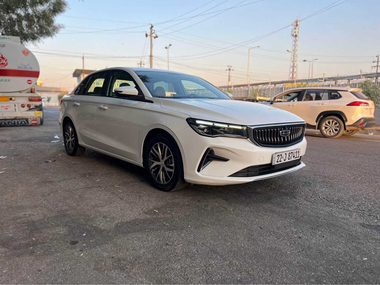 جیلی Geely Emgrand 2024
مواصفات.بەصمە.شاشەو کامێرە.
حساس ویل کڕۆم.شغال.تحدید سورعە.
تەبرید مەرکەزی.لایت وبەگلایت لید.
تەنیا 57  هەزار ڕۆیشتووە. 5 سال زەمان.
مکان  أربيل 
سعر ☎️ .  موبایل    *********** أربيل, العراق
