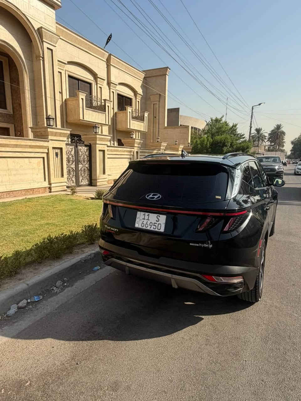 توسان موديل 2022 هايبرد 
فول 1/1 اعلى مواصفات 
حادث بنيد بدون دواخل مكفول لغود شواصي كلها مكفوله كير مكينه تبريد كله مكفول 
بانوراما 
بصمه
 تدفئة تبريد كشن 
كشن خلفي تدفئة 
كامرات كامل 
حساسات فول 
رادارات فول 
نقاط عمياء 
صندوك كهرباء 
نظام منحدارت
هيتر ستيرن 
ماشية السياره 68 ميل 
وسونارها موجود طبلي خاص وتدلل 
*********** 
سعر 181 بيها مجال
