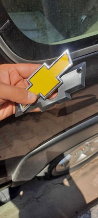 دولفين • علامة جنطه