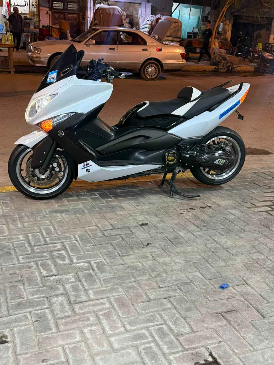 وايت ماكس • ٢٠١١ • ٣١ ألف