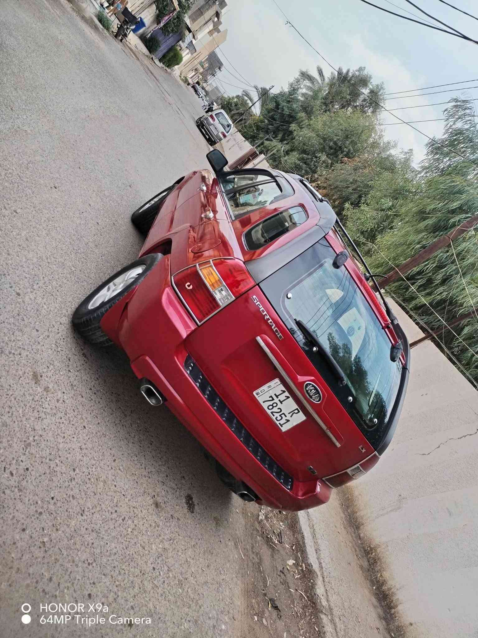 كيا سبورتج 2007 امريكي
محرك 6 سلندر كفاله لا تبخير ولا تنقيص
كير اوتماتيك مكفول
صدر كهربائيات تبريد كله تمام
تخم تاير تخم ويل كاب
رقم بغداد انكليزي جديد سنوية جديده باسمنا
مكان السيارة صلاح الدين بلد قرب مرقد الامام السيد محمد عليه السلام
***********
***********

نص مكتوب في الصور:
- HONOR X9a
- 64MP Triple Camera
- HONOR X9a 64MP Triple Camera