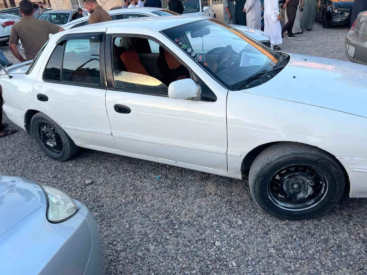 السلام عليكم سعرها 29
سيفيا 1993
كير أوتو 
محركها بي صوت خفيف
مفتوح 
صدر كهربائيات كلها شرط 
جام كهربائي
باتري جديد 
سنويه بعدها ممنتهيه 
شرط التحويل 
رقمها بغداد 
مكاني تكريت القادسيه 
***********
