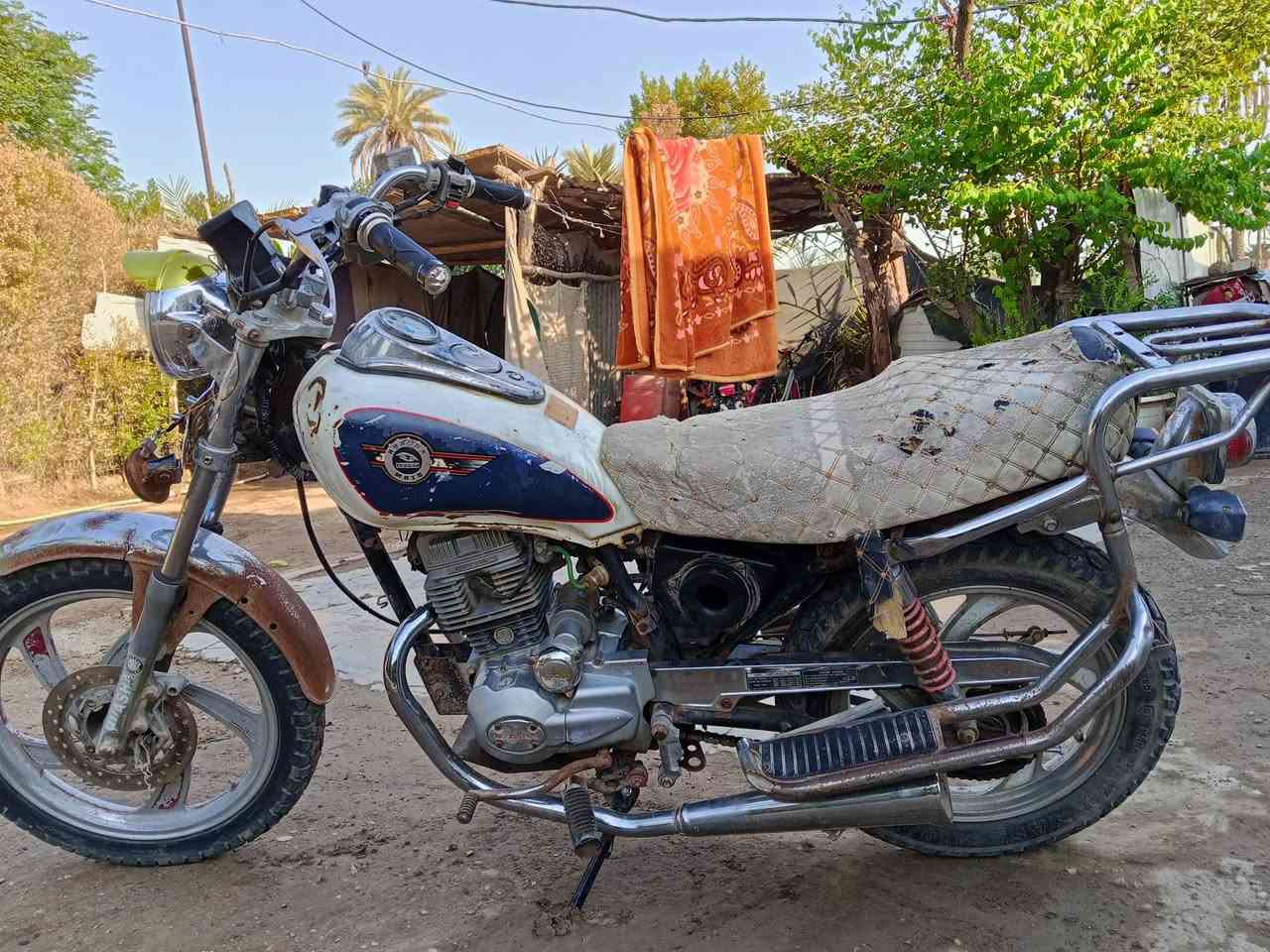 للبيع دراجه جونده اوراق اصولي محرك مامفتوح سعر مناسب
كهربائية شغاله 
*********** مابي واتساب 
*********** بي واتساب
