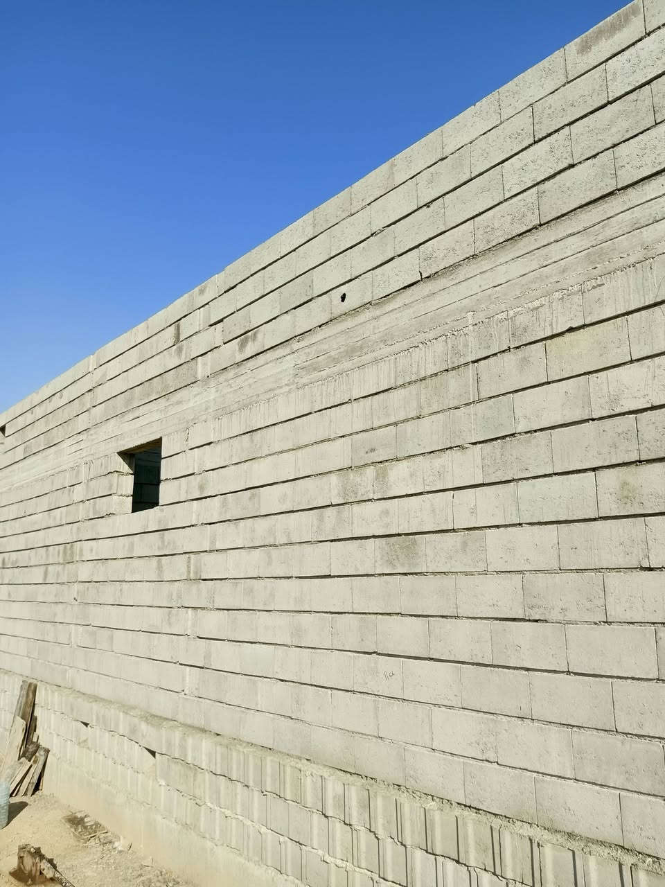 السلام عليكم اسطه بناء درجه اولى شغل هندسي وزن صونده وكبان ***********
