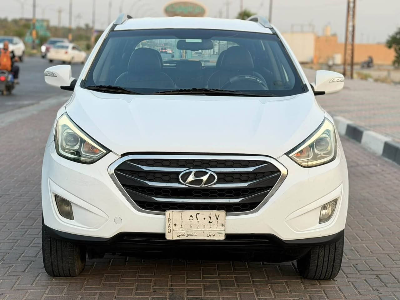 سلام عليكم توسان 2015 خليجي رقم بابل مشروع وطني تتحول بكل المحافظات سنويه ملصق 2028 
ملاحظه سونار مرفق معه الصور كفاله عامه 
مواصفات شاشه كامرا دوار محرك 2000 دوش لدات اماميه خلفيه تحكمات استيرن جهتين تبريد قطعتين
تبريد ثلج ❄️ اشاره بل مرايه حساسات اماميه خلفيه وبعد بيها هواي مواصفات 
كير محرك تبريد تخم تاير حداديه كلها جديده وخير من الله 
ملاحظه محرك وكير ما مفتوحات شرط الكفاله 
مكان سياره كربلاء المقدسه 
سعر 140…
رقم الهاتف ‭***********‬…
ملاحظه غير متواجد حالياً على الفيس بوك Singapore
