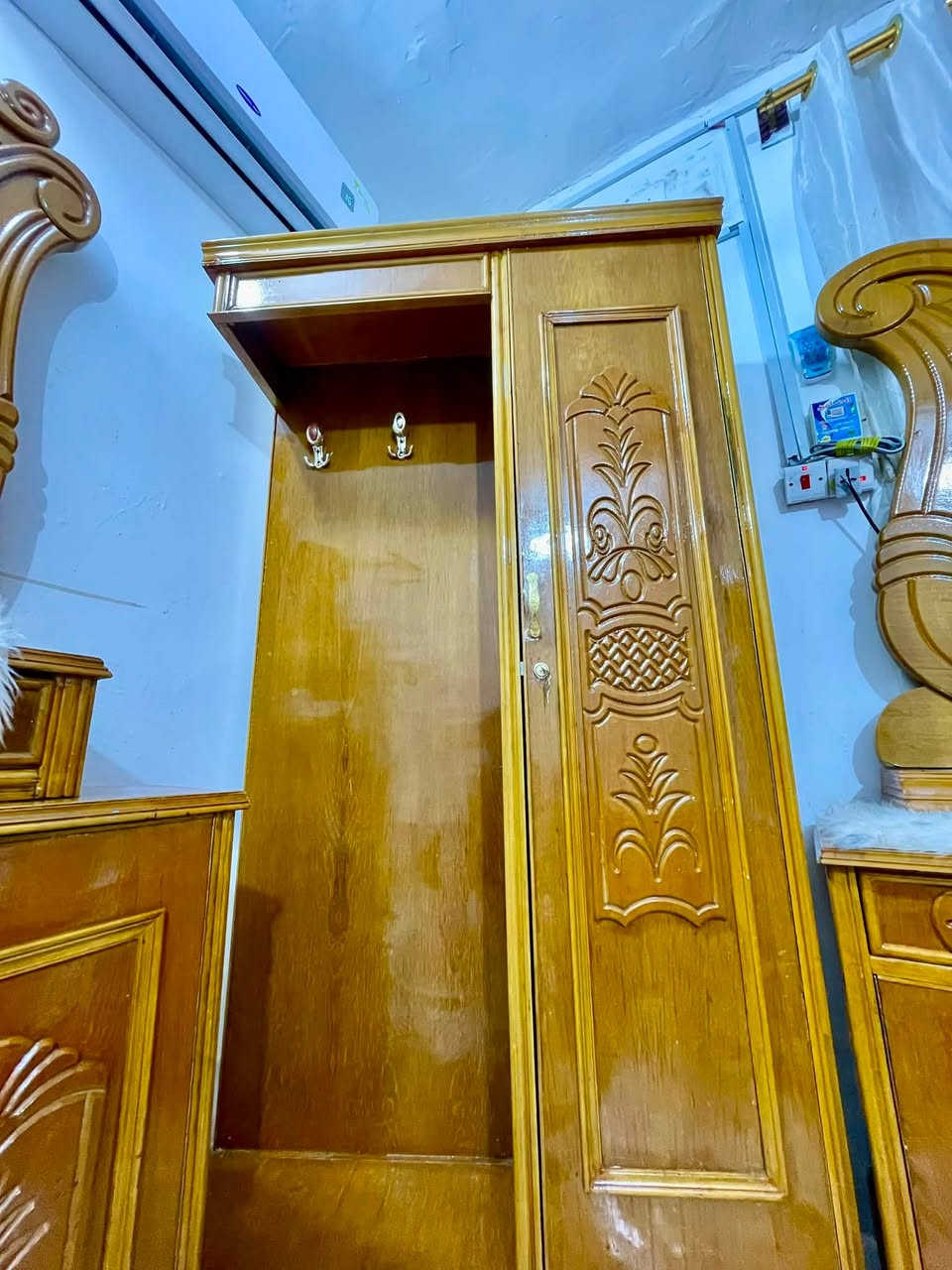 غرفه عراقيه نظيفه كلش تسكام البيع سعر 850 عنوان زبير رجآ مو شراي لايتصل ***********
