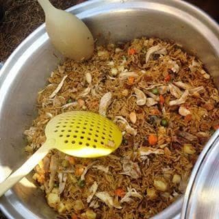 كل ما هو جديد واكل بيت طيب ونظيف نتواصل معكم على اكلات ام ياسر للحجز والاستفسار ***********ويوجد خدمة توصيل المدائن

