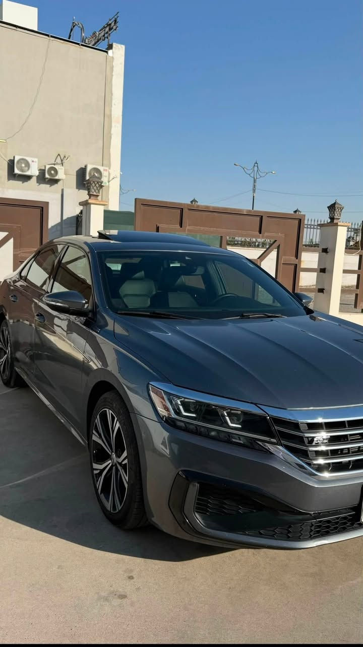 باسات R-Line 2021 فول مواصفات
ماشية: 54 
رقم اربيل شرط التحويل 
سياره جديده على وضع الشركه 
البجم كبس 
الضرر بين الباب الخلفي والجاملغ 
أيرباك برده فقط 
للاستفسار واتس اب او خاص 
***********
