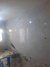 سراميك درجة أولى • شغل جدران وارضيات • أسعار مناسبة