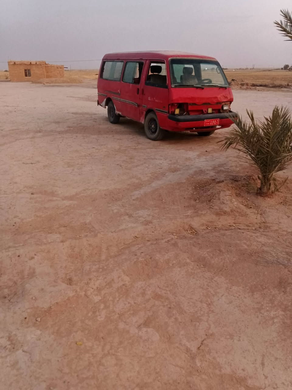 يوجد سياره مازده كفاله محرك +كيرالعنوان صلاحالدين تكريت السعر ٢٠ورقه وبيها مجال الستفسار على رقم ‏‪***********‬‏
