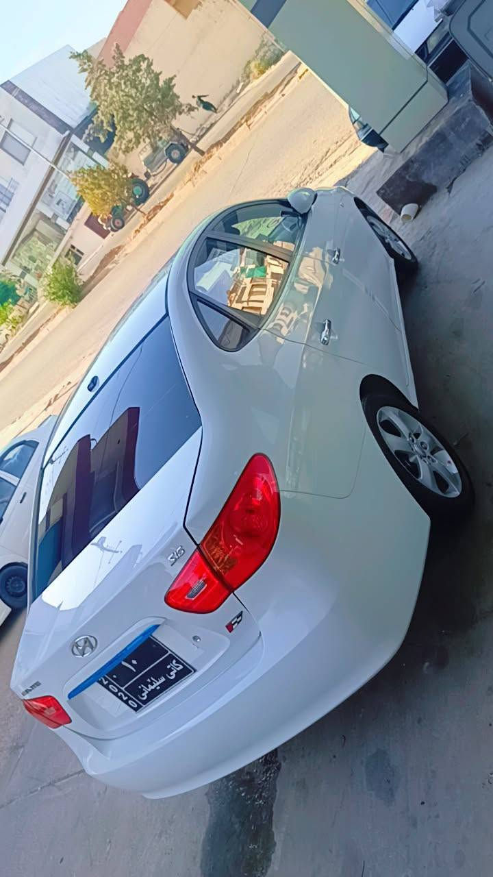 مۆدیل 2007
کۆد کراو 
گێرومەکینەی بەشەرت 
تەبریت بەشەرت پێشو پشت کەپس 
سەقفی وەک شوشەیە 
چارتایەو ویلی 16ی لۆکی لەژێرە 
تەبریت لەمس 
ئاوێنە شەفت 
کوشین هیتەر 
دینار مەسرەفی نیە بەس ماشاڵای دەوئ لەجوانیو لەخاوێنی 
نرخی  52گەڵاو مەجالەکی برایانە 
ژ.م ***********واساپو ڤایبەری لەسەرە 
شــــوێــــن کـــــۆیــــه
