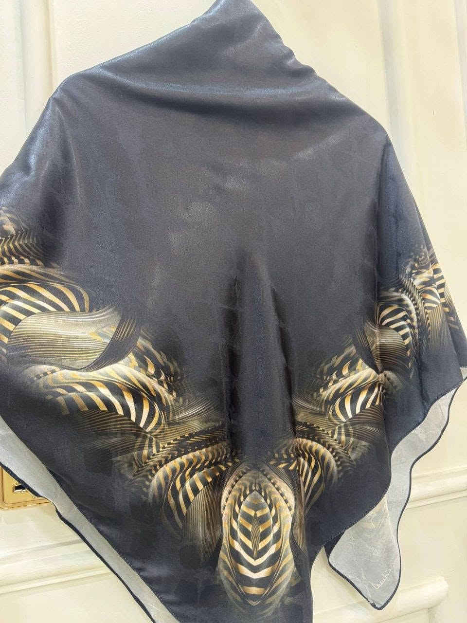رَّبطة ستان حَرير، وَناعمة، وَخفيفة، وَأنيقة، وَتُناسب كُل الإطلالات .

📏 قياس 130سم. 
وَمتوفرة باللون الزيتوني والأسود والتركواز✨.
للحجز والإستفسار تواصلوا مع هذا البيج
https://www.instagram.com/mohammed7_alaa_7hijab?stkn=MWdseW16Y3Zibjl4bw==
أو مع هذا الحساب
للحجز والإستفسار يُرجى التواصل على رقم الواتساب :
***********
أو حساب التليگرام :
@MohamedCR7D
