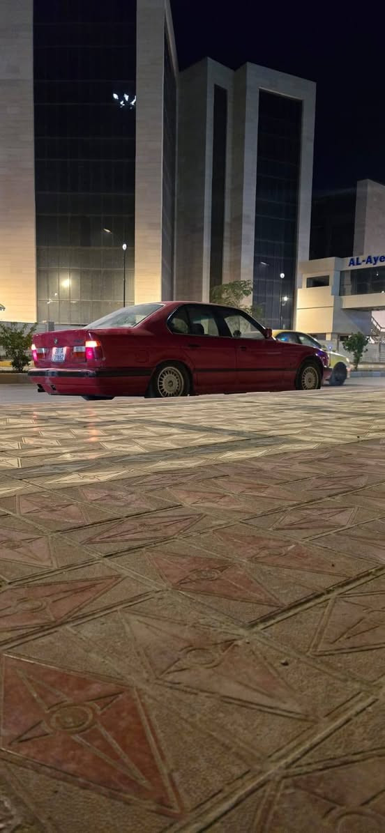 يا الله سلام عليكم بي ام البيع سياره جاهزة من كلشي تبريد محرك300 كير
عادي سياره حلوه ما ناقصه اي شي بس بطاين  سياره 
بسمي سنويه جديد مكاني ناصريه سعره35وبيه مجال  
رقمي ***********
