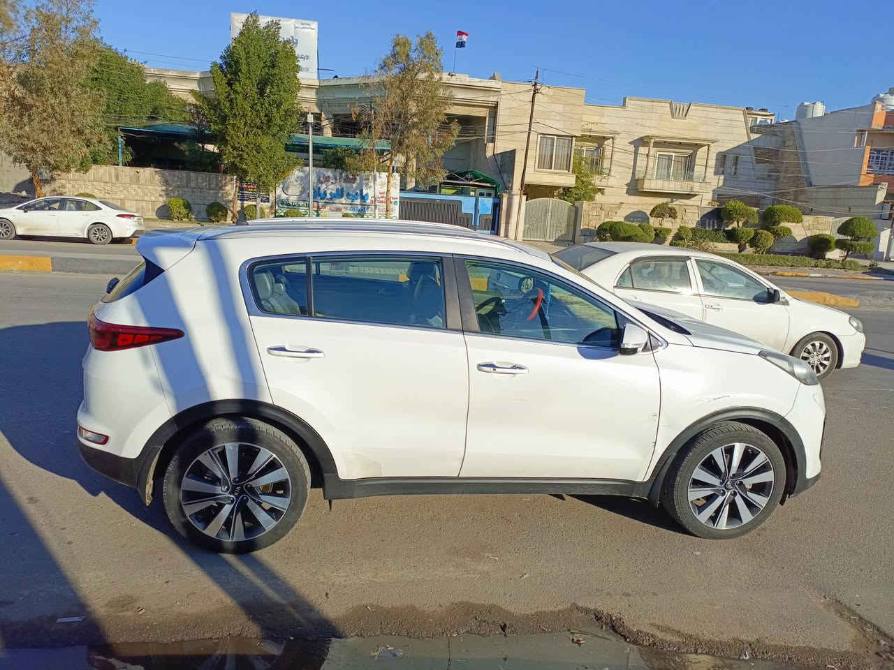 السلام عليكم
سبورتج 2018 خليجي بغداد بصمة

ماشية 128 نص مواصفات 

بيه ضرر قليل موضح بلصور 

الباقي مكفول السعر 165 بيه مجال 

***********
