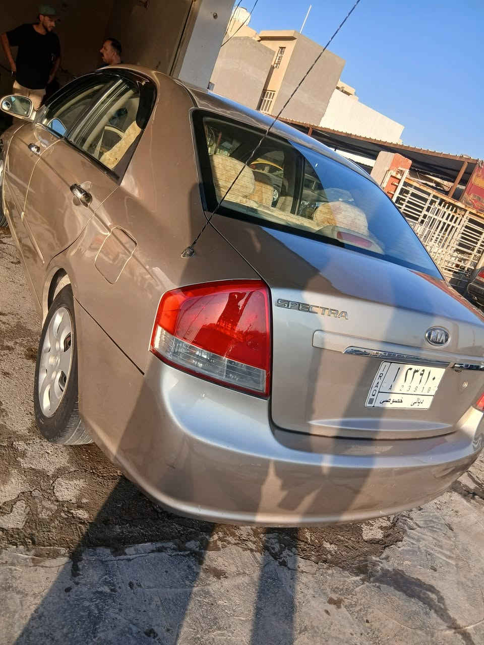 سبكترا٢٠٠٨للبيع مصبوغه حزام بدون دواخل وضرربسيط جامرلغ فقط خلفي مكينه كيرتبريدكلهاشغاله الشراي يتصل ***********بعقوبه السعر٧٧بيه مجال
