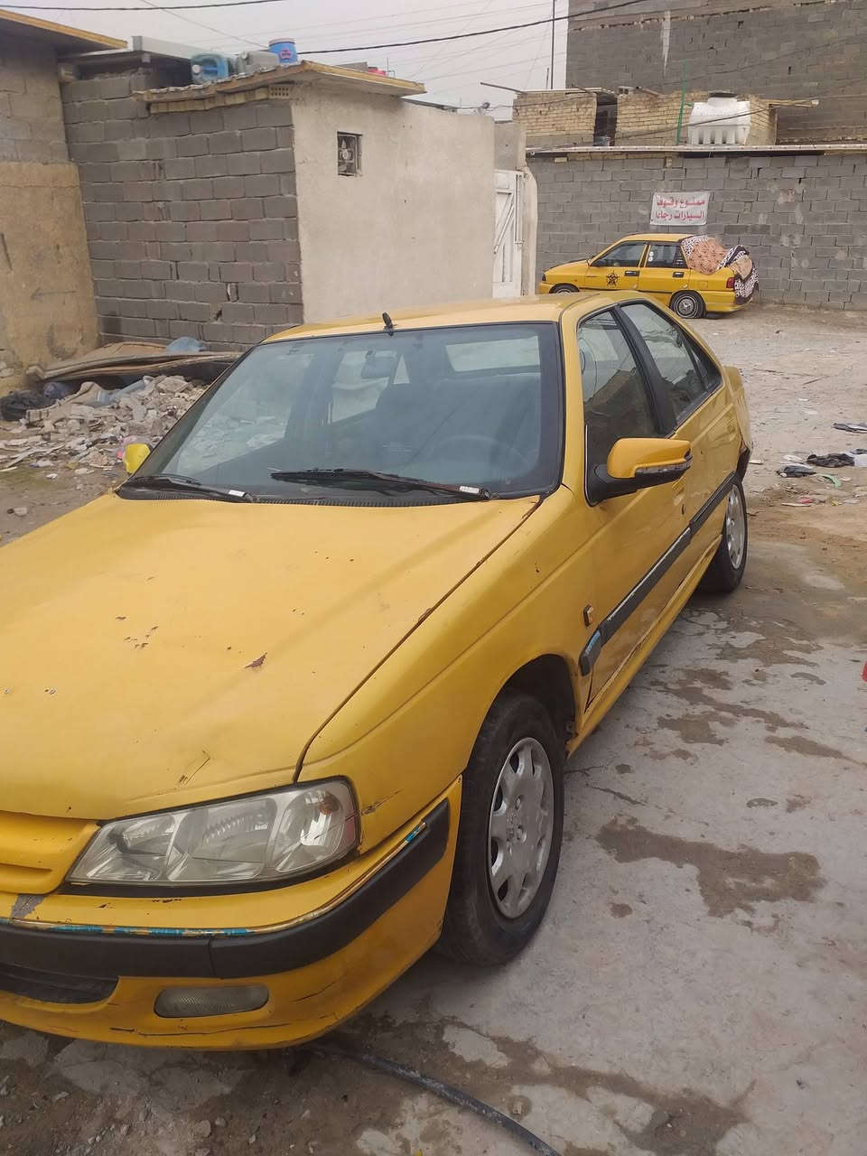 السلام عليكم
بيجو بارص موديل 2015 كير ومكينة حلوات 
السيارة يراد لها ترتيب مطلوبة هيئة وغرامات ٣٥٠ ورة المشتري سنوية 2027 بيها ضربة بالجنطة بيع أو مراوس السعر 22
المكان بغداد 
***********
