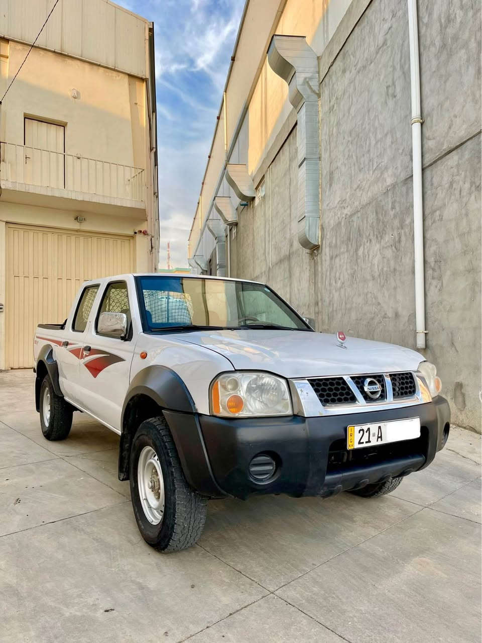 نيسان ٢٠٠٨ 
ده بل گيچ
جام كاره با
ده بل ئه كسل
سه نه وى تازه تا ٢٠٣١
تايه تازه
گير مه كينه ده بل ئه كسل  كاره باى به شه رت 
مه  كينه نه كراوه ته وه  برغوى لي با نه درايه
بوياخ دوو په له  و ١ په له سارد 
نرخ ١٣٨
*********** السليمانية, العراق
