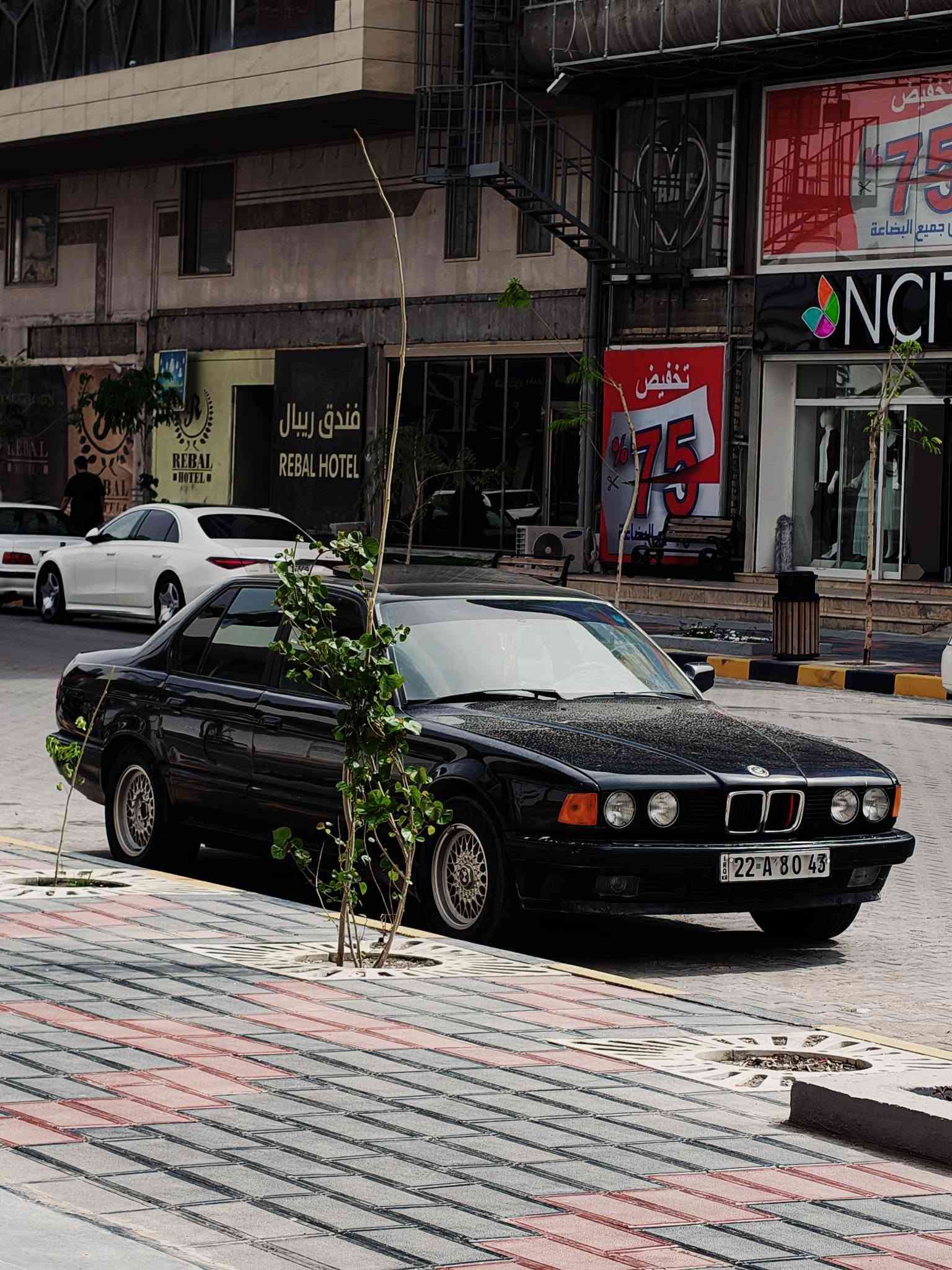بي ام 735 • موديل ٩١ • فتحة سقف