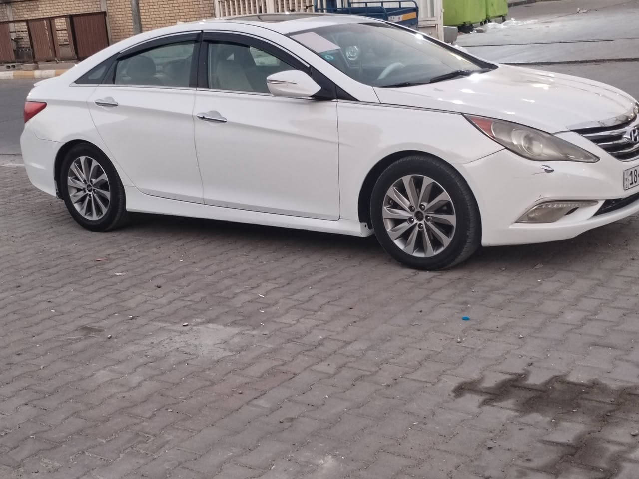 سلام عليكم سوناتا2014فول مراصفات1/1كير ومحرك وحدادية كفالة تخم تاير جديد محرك2400رقم بابل  انكليزي سنويه ال2027 تبريد ثلج قطعتين مال جناي السيارة تراي بلكارتون 
للاتصال ***********
مواصفات السياره
بصمه 
بني روما 
حساسات
تبريد قطعتين
كامرة
كشنات جلد كهرباء
تدفئة تبريد بلكشنات
